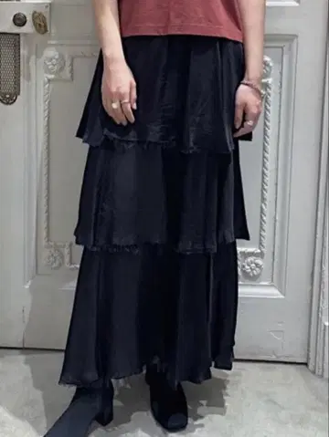 provoke 컷팅 큐프라 티어드 맥시 스커트 블랙