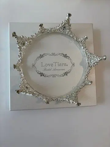 Love Tiara 크라운 실버 정품 케이스 포함