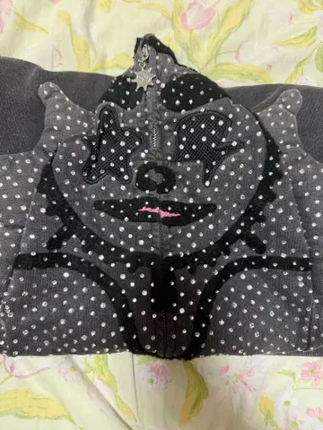 GLOGANG 후드 부착 후드티 정품 S 사이즈