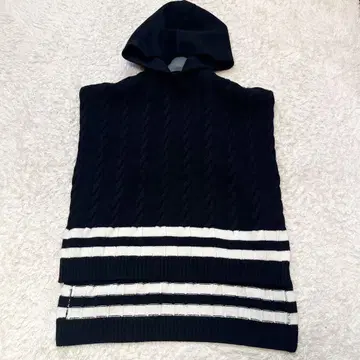 25년 루피 판초 울 미들 게이지 케이블 니트 후드 블랙