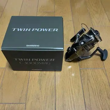 시마노 24 트윈파워 C3000MHG