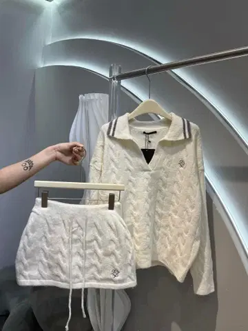 화이트 케이블 니트 세트