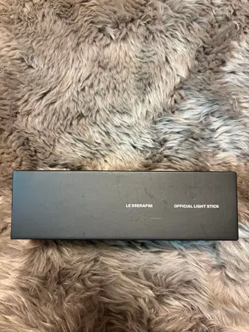 LE SSERAFIM 공식 응원봉