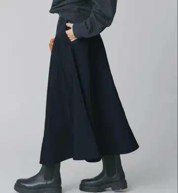 IENA 타프타 플레어 롱 스커트 블랙 36 최근 모델