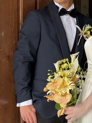 화이트 턱시도 스타일 와이셔츠 me you