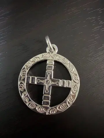 FIRST ARROW'S 펜던트 탑 P-158