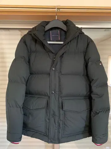 Tommy Hilfiger 후디드 다운 자켓 M 사이즈