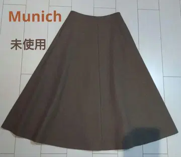 [ 미사용 ] 뮤닉 플레어 스커트