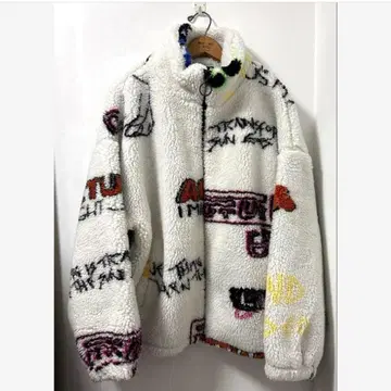 ZARA 보아 플리스 자켓 XL 화이트 베이스 그래피티