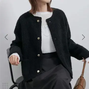 로페피크닉 골드 버튼 루프 편직 니트 가디건 블랙