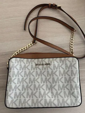 MICHAEL KORS 로고 프린트 숄더백