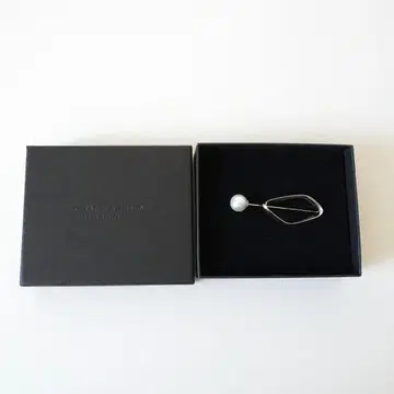 아사츠유 모티브 핀 브로치 북유럽