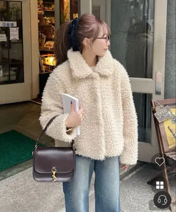 nugu 퍼 크롭 자켓/보아 칼라 자켓