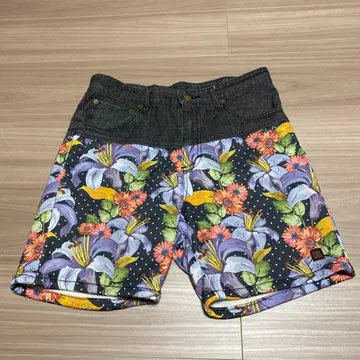 SWAGGER 현상 보태니컬 무늬 데님 숏팬츠