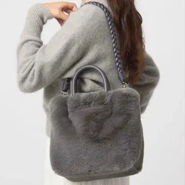 새상품급 GREEN LABEL RELAXING 퍼 숄더백 블랙