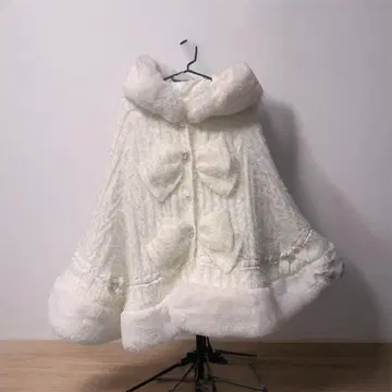 LIZLISA 리즈리사 더블 리본 니트 퍼 판초 화이트