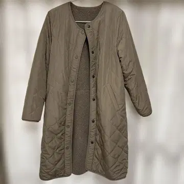URBAN RESEARCH 보아 퀼팅 리버서블 코트 베이지