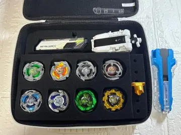 베이블레이드 X 묶음 판매 베이 8개, 런처, 케이스 등 부속물