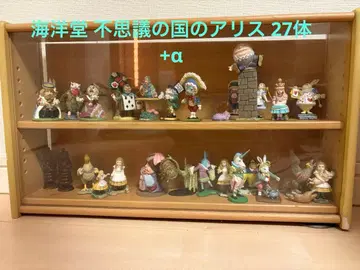 원더랜드의 앨리스 피규어 세트