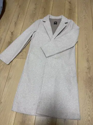 ZARA 베이지 코트
