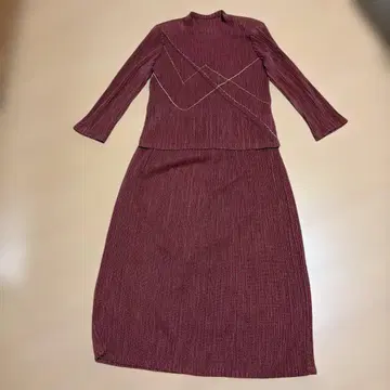 버건디 스트라이프 셋업 미카레이디