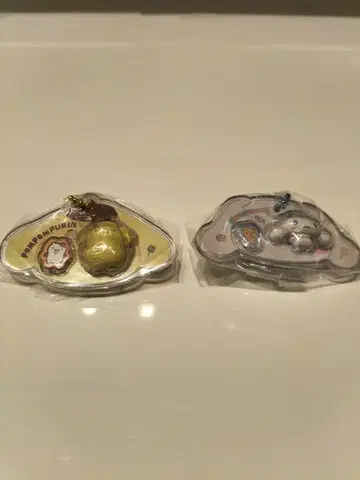 헬로키티 패키지 참 폼폼푸딩 & 시나모롤 스트랩 세트