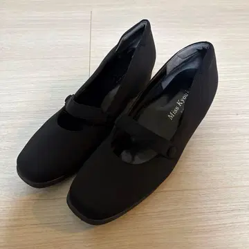 미사용 미스쿄코 발수 포멀 컴포트 펌프스 스트랩 블랙