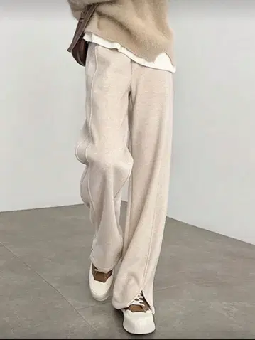 베이지 헤링본 와이드 팬츠