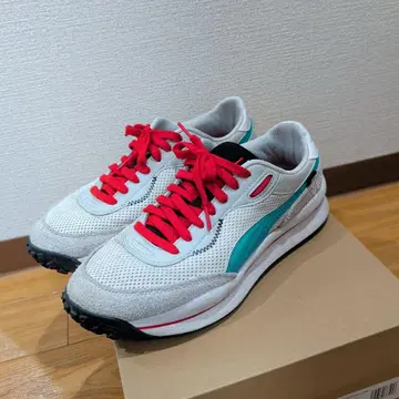 Puma 스니커즈 화이트/터콰이즈/레드