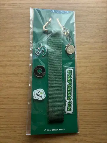 Mrs. GREEN APPLE 데코레이션 스트랩