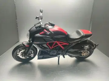 [ MAISTO ] 1/12 DUCATI 디아벨 카본 완성품