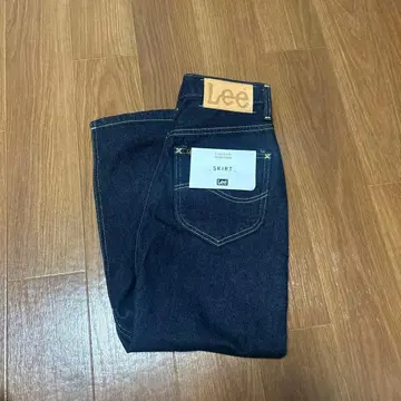 Lee 스트레이트 데님 스커트 다크 블루