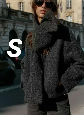 ZARA 머플러 포함 숏코트