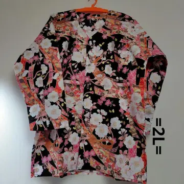 다보셔츠=블랙 길상 겹겹이 벚꽃=2L