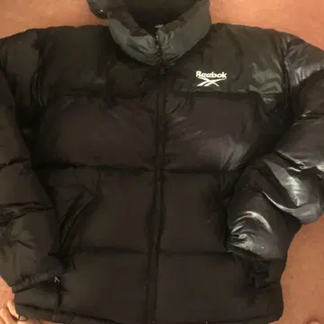 Reebok 후드 부착 블랙 다운 자켓