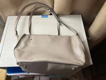 베이지 핸드백