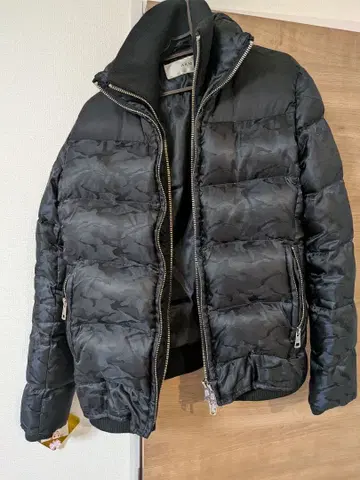 AKM 다운 자켓 카모 패턴 페이크 레이어드