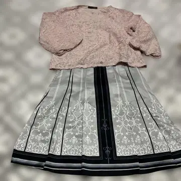 핑크 플라워 무늬 셋업