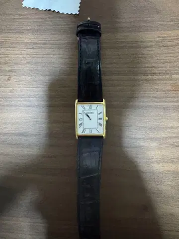 SEIKO 쿼츠 손목시계 4N30-0060