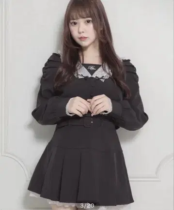 pium 레이스 리본 칼라 블라우스 블랙