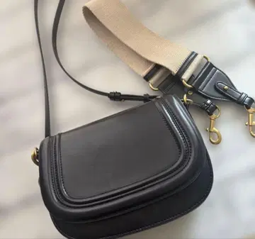 ZARA 블랙 숄더백 블랙 가격 인하