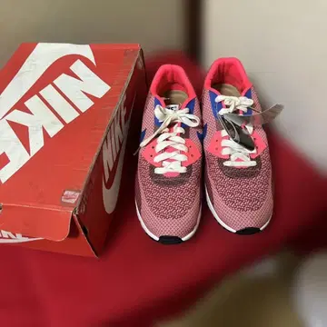 스니커즈 28.5cm 미사용품입니다