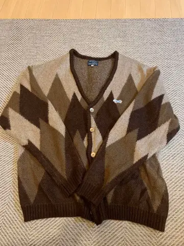 다이아몬드 패턴 가디건 브라운 계열