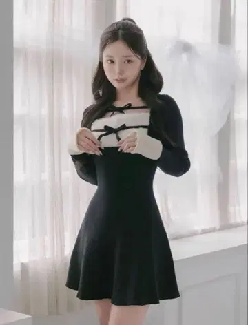 Darich 리본 퍼 플레어 니트 미니 원피스