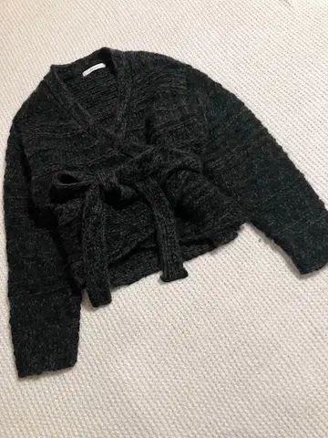 슬로브 이에나 핌 모헤어 혼방 숏 로우게이지 니트 카슈쿨