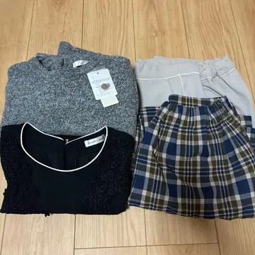 새상품 DRESKIP 원피스 안나 루나 티셔츠 팬츠 묶음 판매 4점