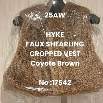 새상품 HYKE 하이크 FAUX SHEARLING CROPPED VEST