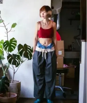 Mika.I x Oriens 스트라이프 와이드 팬츠