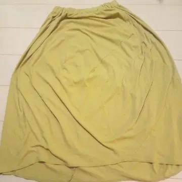 요건 레일 겨자색 스커트