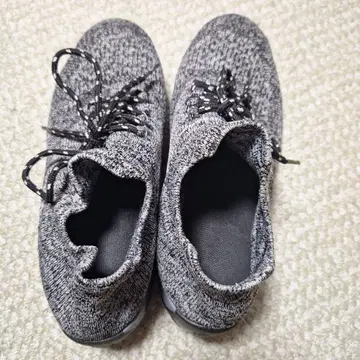 그레이 니트 스니커즈 레이스업